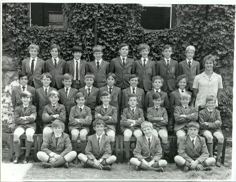 1975, Peter Class Photo Std-2 Age 10