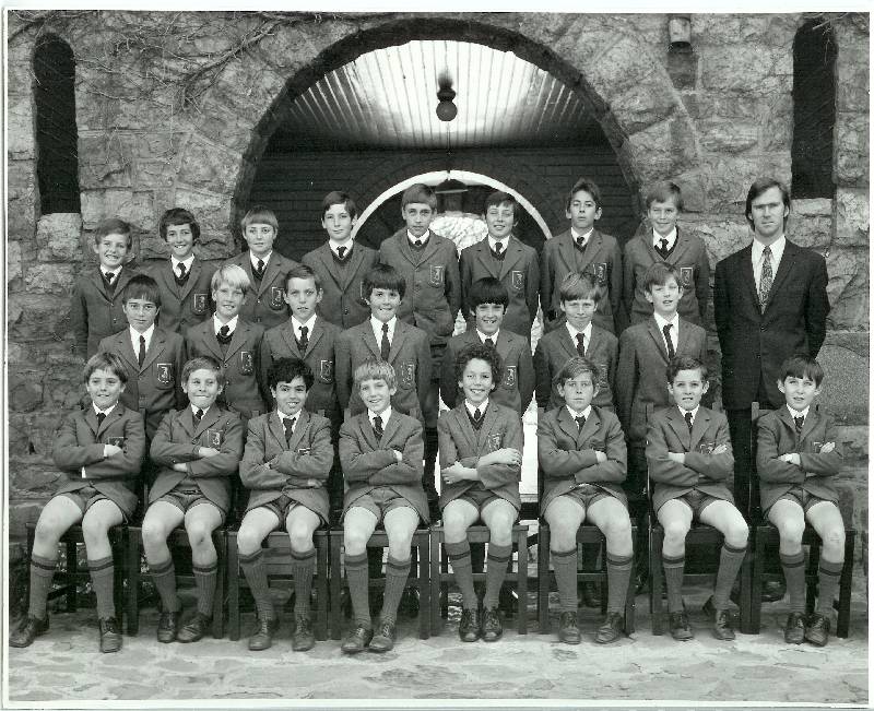 1976, Peter Class Photo Std-3 Age 11