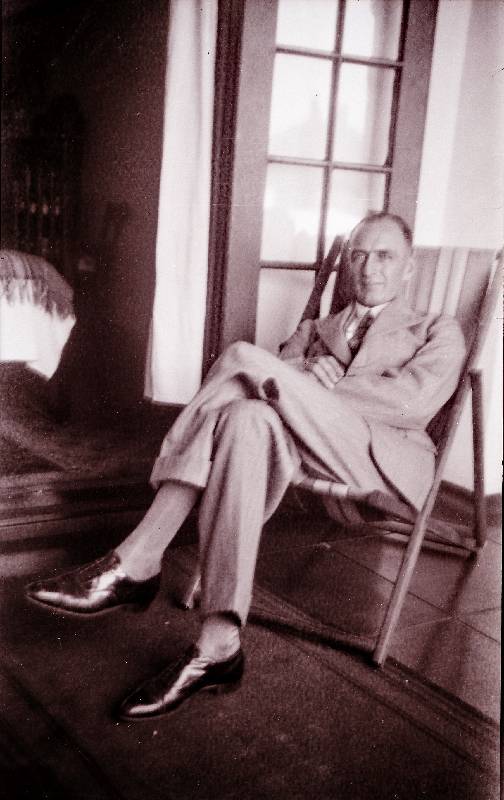 Alwyn_Norman_Alborough-Sitting